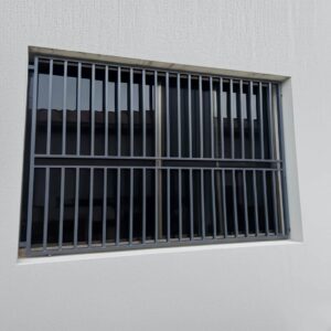 حفاظ پنجره دوجداره مدل ساده میله افقی