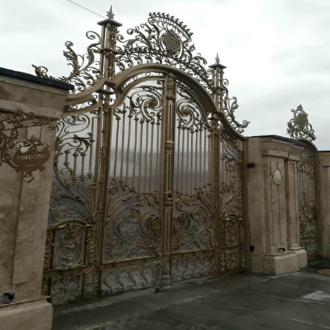 elysee-door-wrought-iron-ee انتخاب درب فلزی ساده و شیک ورودی ساختمان