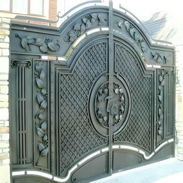 درب حیاط ویلایی لاکچری و زیبا