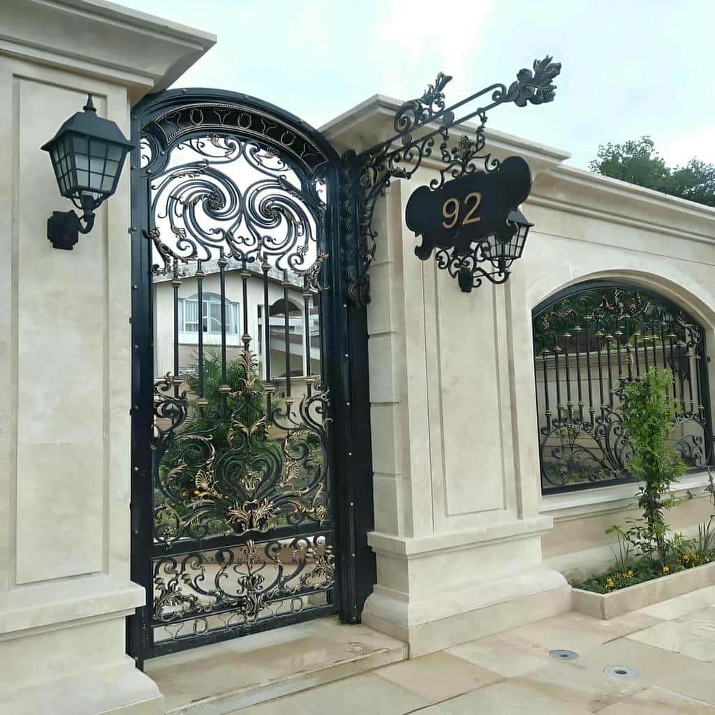 خرید درب حیاط دو لنگه در سقز