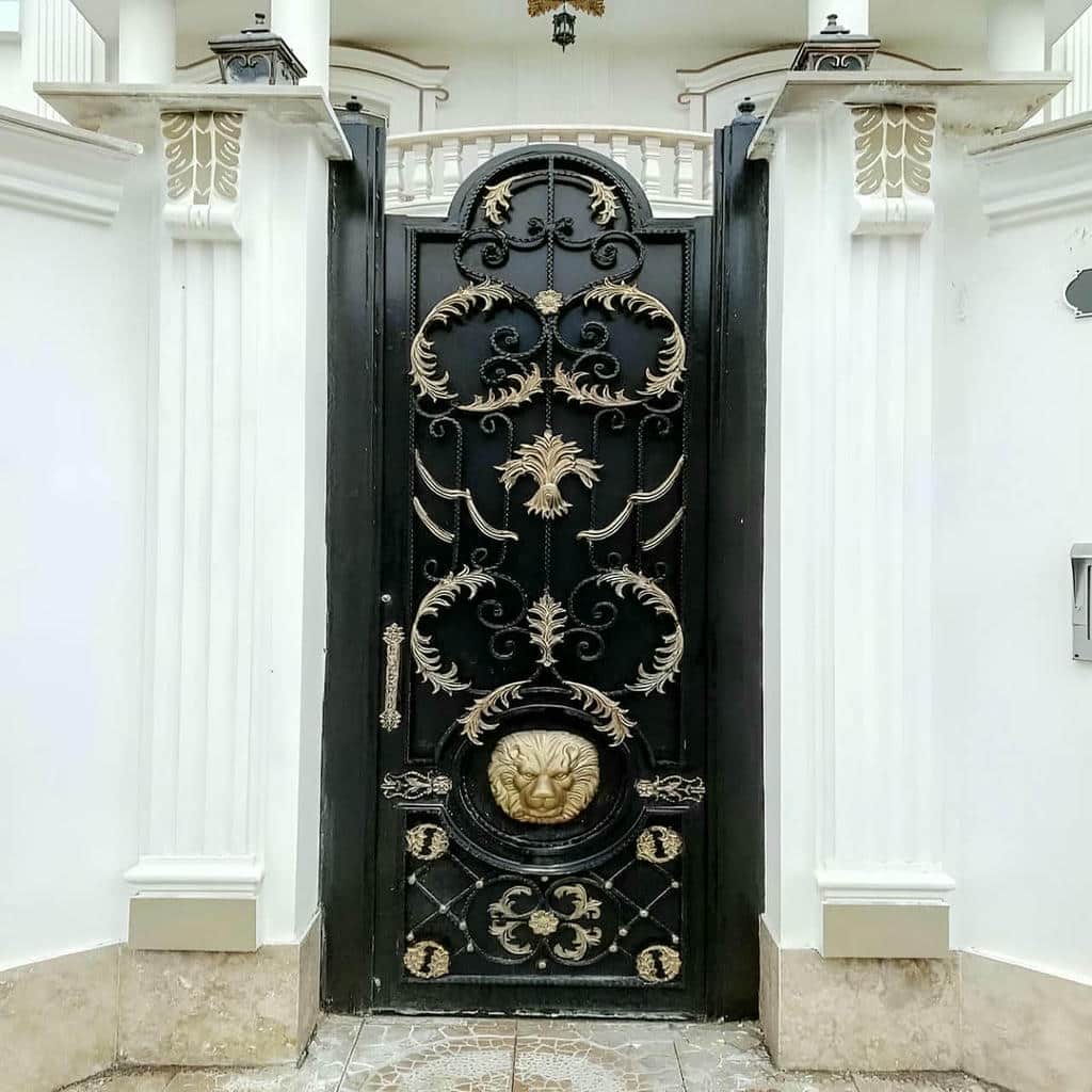 فروش درب حیاط مینیمال ساده در تبریز
