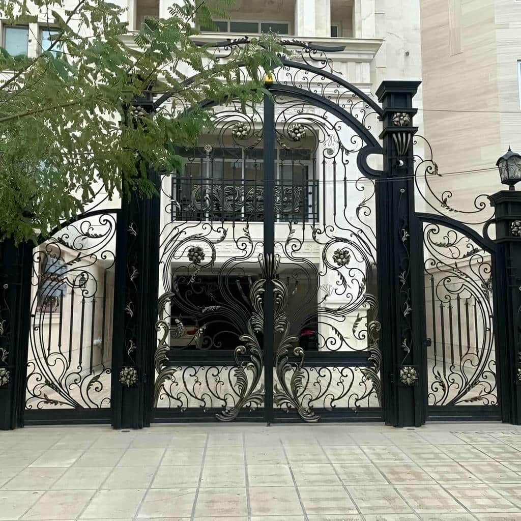 قیمت درب حیاط یراق متناسب در رشت