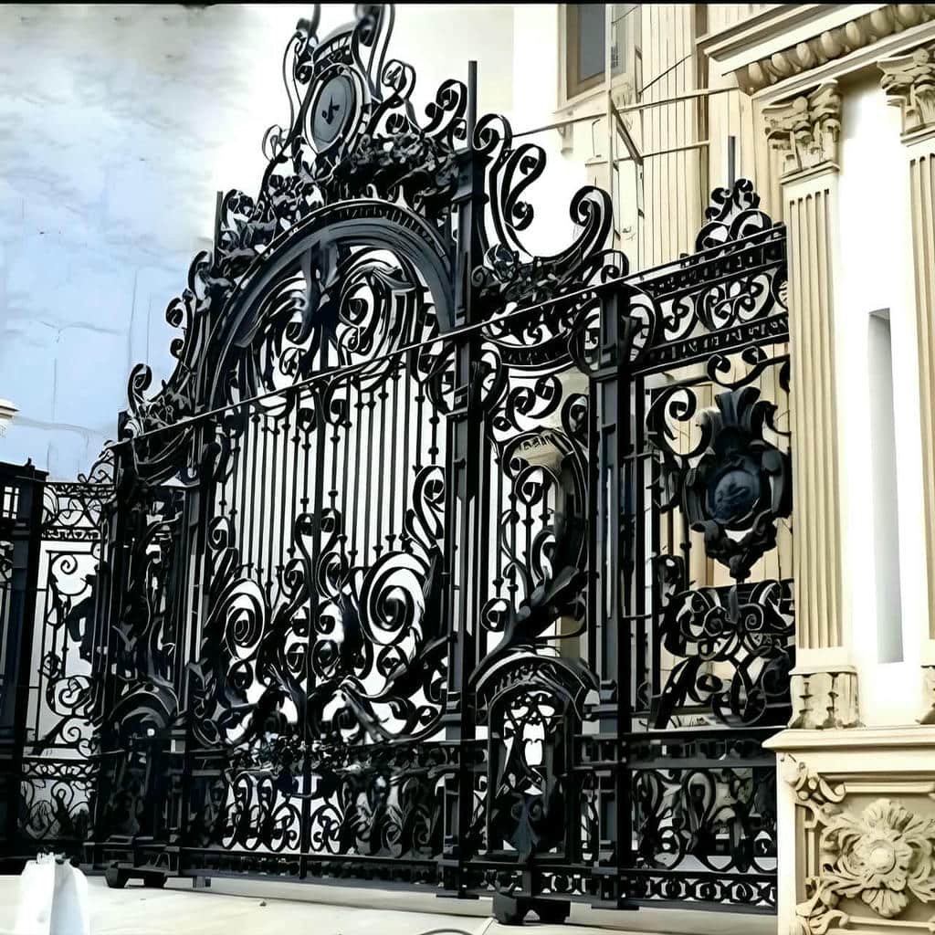 نصب درب حیاط فرفورژه کلاسیک در اهواز