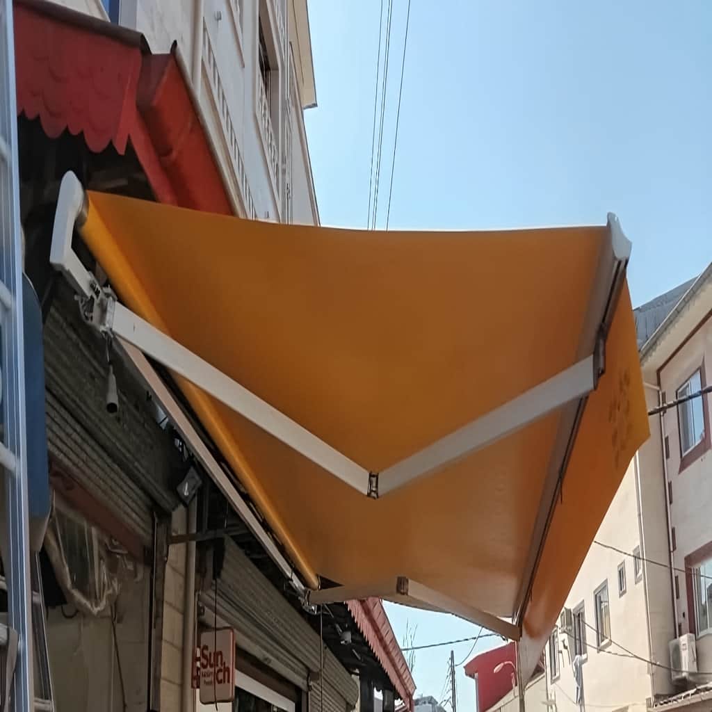 قیمت سایبان برقی رستوران در استان گلستان