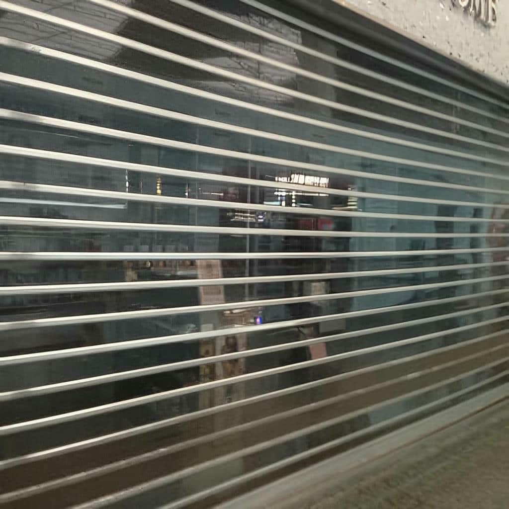 نصب کرکره برقی فولادی بومهن