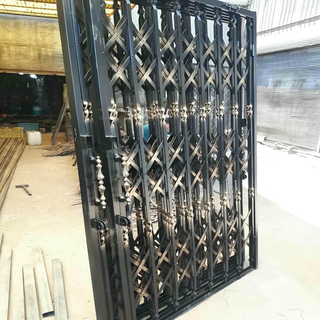 فروش درب آکاردئونی حفاظ آپارتمان تمام گل در رشت