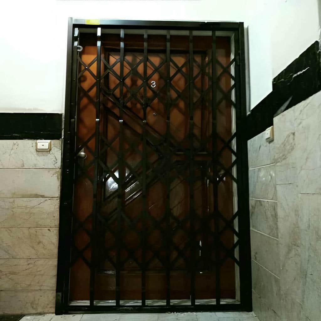 قیمت درب آکاردئونی حفاظ آپارتمان سه گل در بندر بوشهر