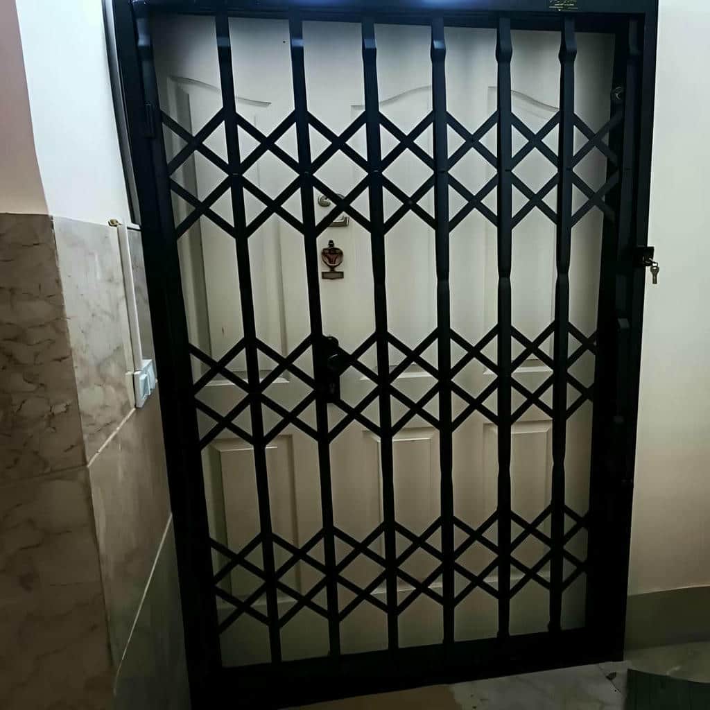 قیمت درب آکاردئونی حفاظ آپارتمان سه گل در اراک