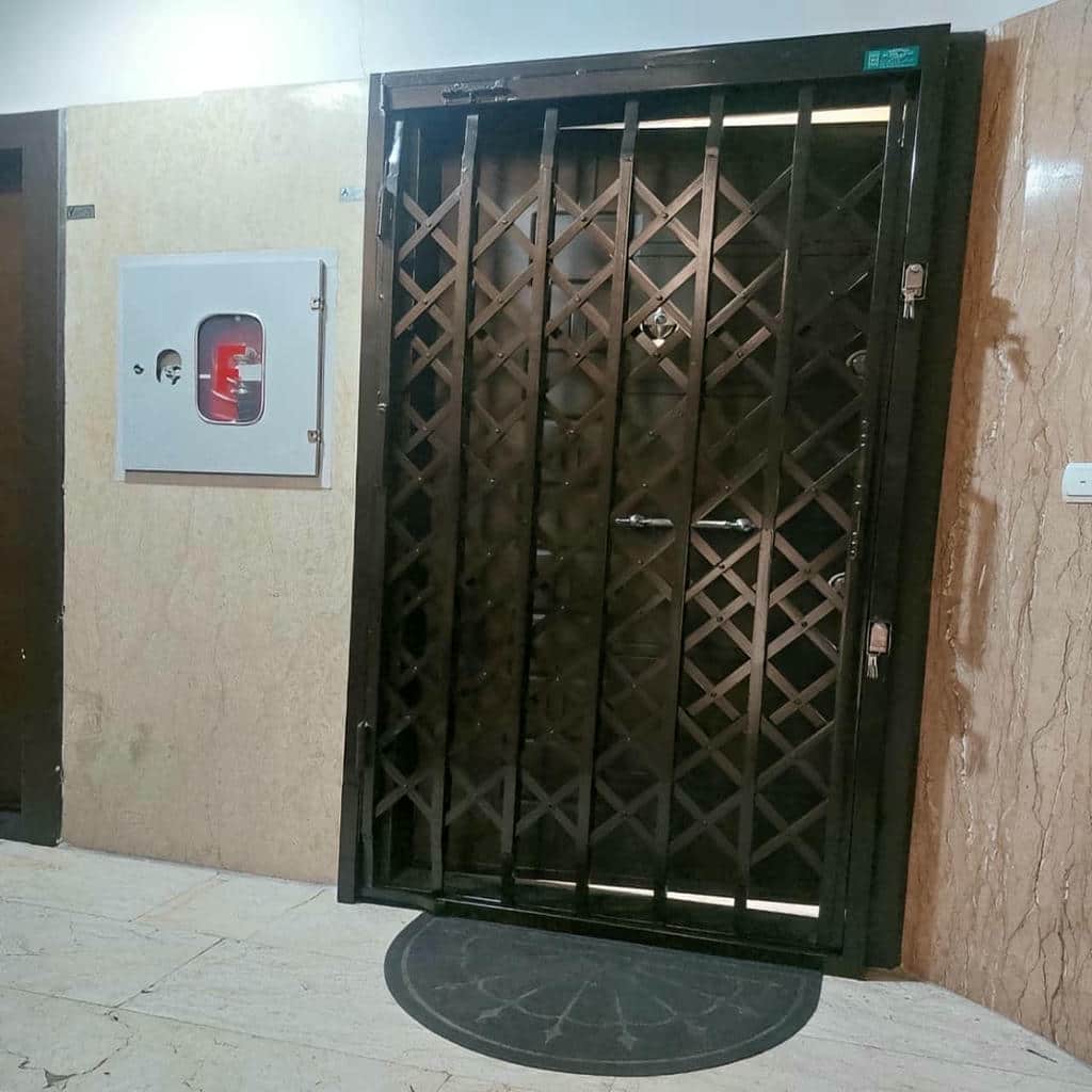 خرید درب آکاردئونی حفاظ آپارتمان قفل ضدبرش در بندر انزلی