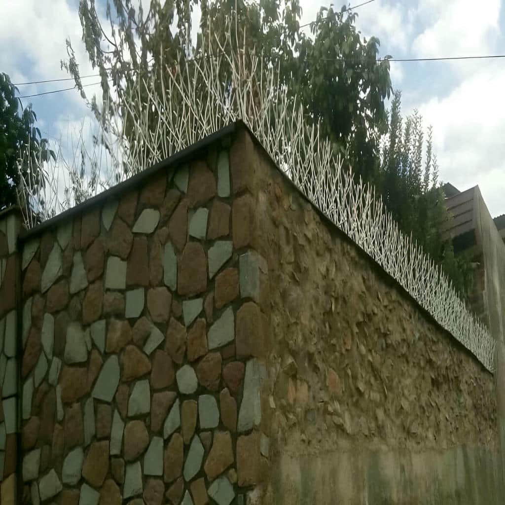 نصب حفاظ شاخ گوزنی دیوار ساختمان ضدزنگ صنعتی در کاشان