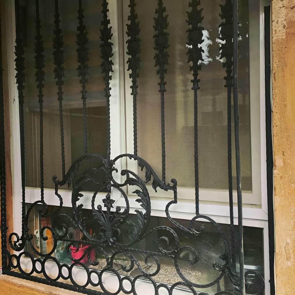 قیمت حفاظ پنجره فرفورژه در بندر لنگه
