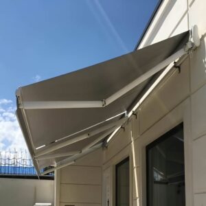 انتخاب سایبان برقی مناسب برای مغازه‌ها