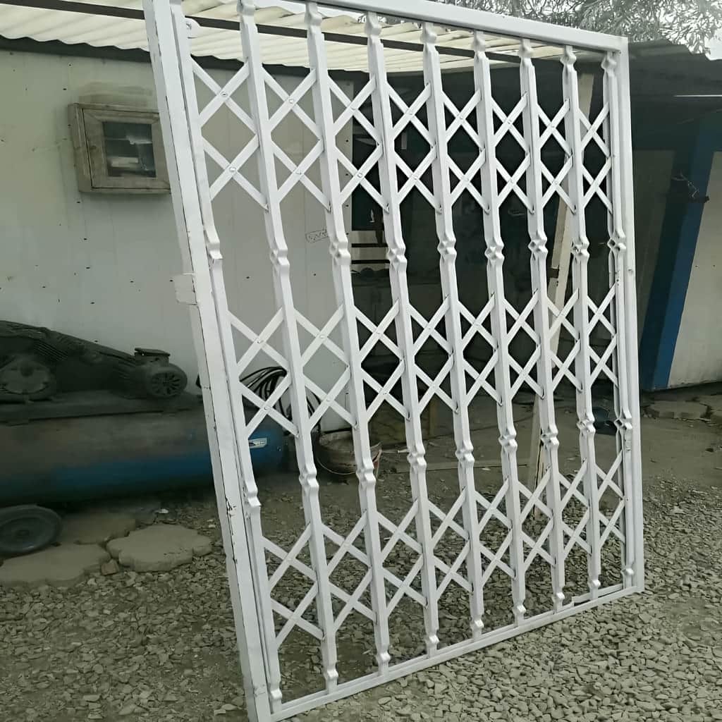 حفاظ آکاردئونی آهنی سه لوزی با پرچ دوبل