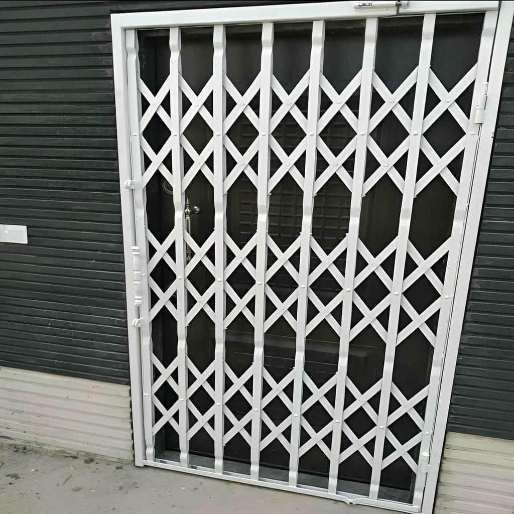 حفاظ درب آپارتمان ضد دیلم سه گل دوبل
