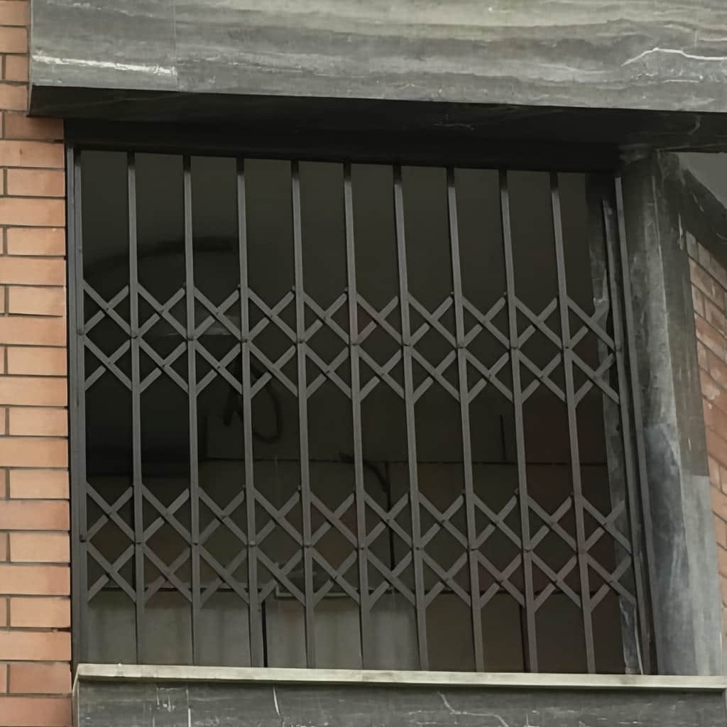 حفاظ پنجره متحرک فرفورژه سفارشی حفاظ پنجره متحرک فرفورژه سفارشی