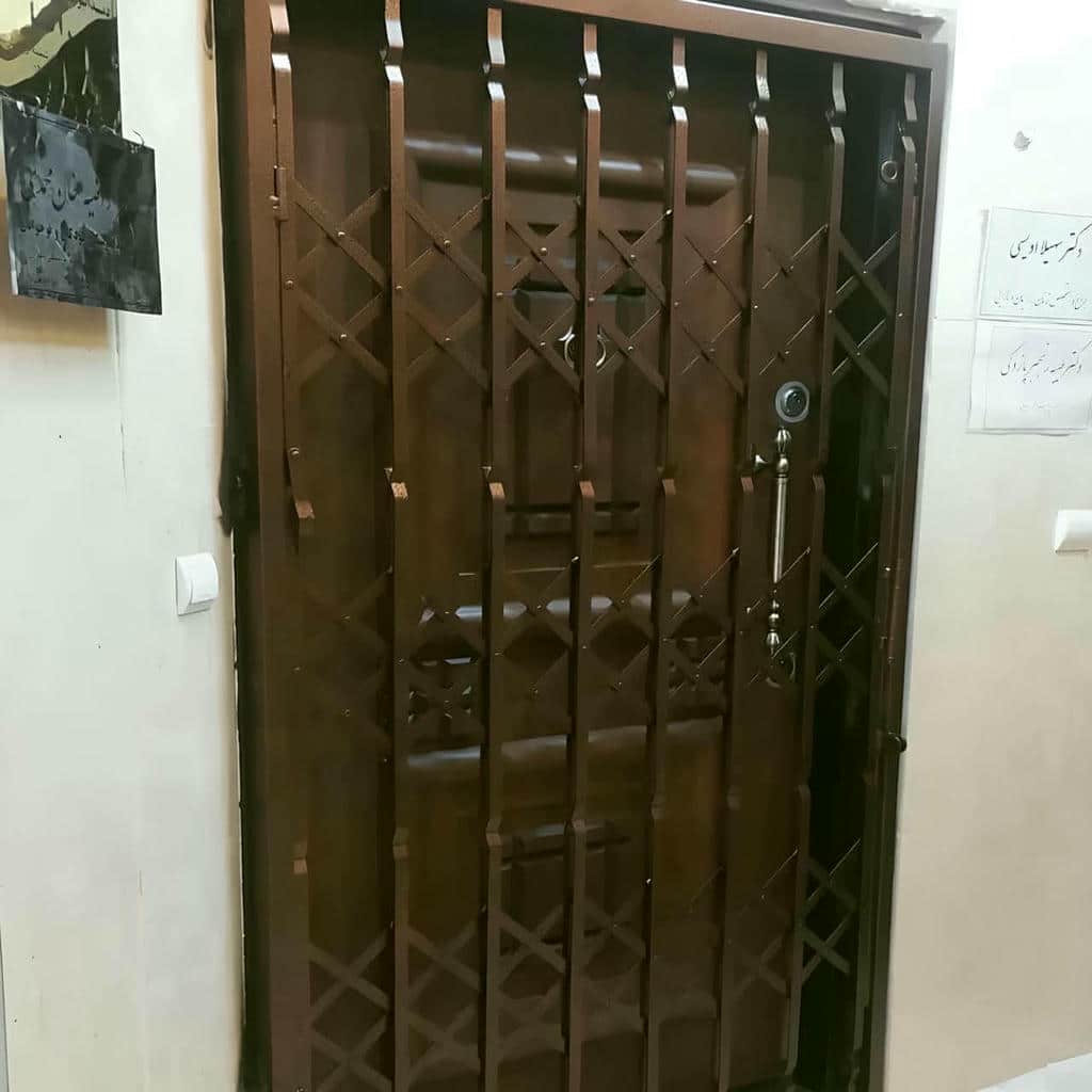 حفاظ درب ضد سرقت ورودی آپارتمان