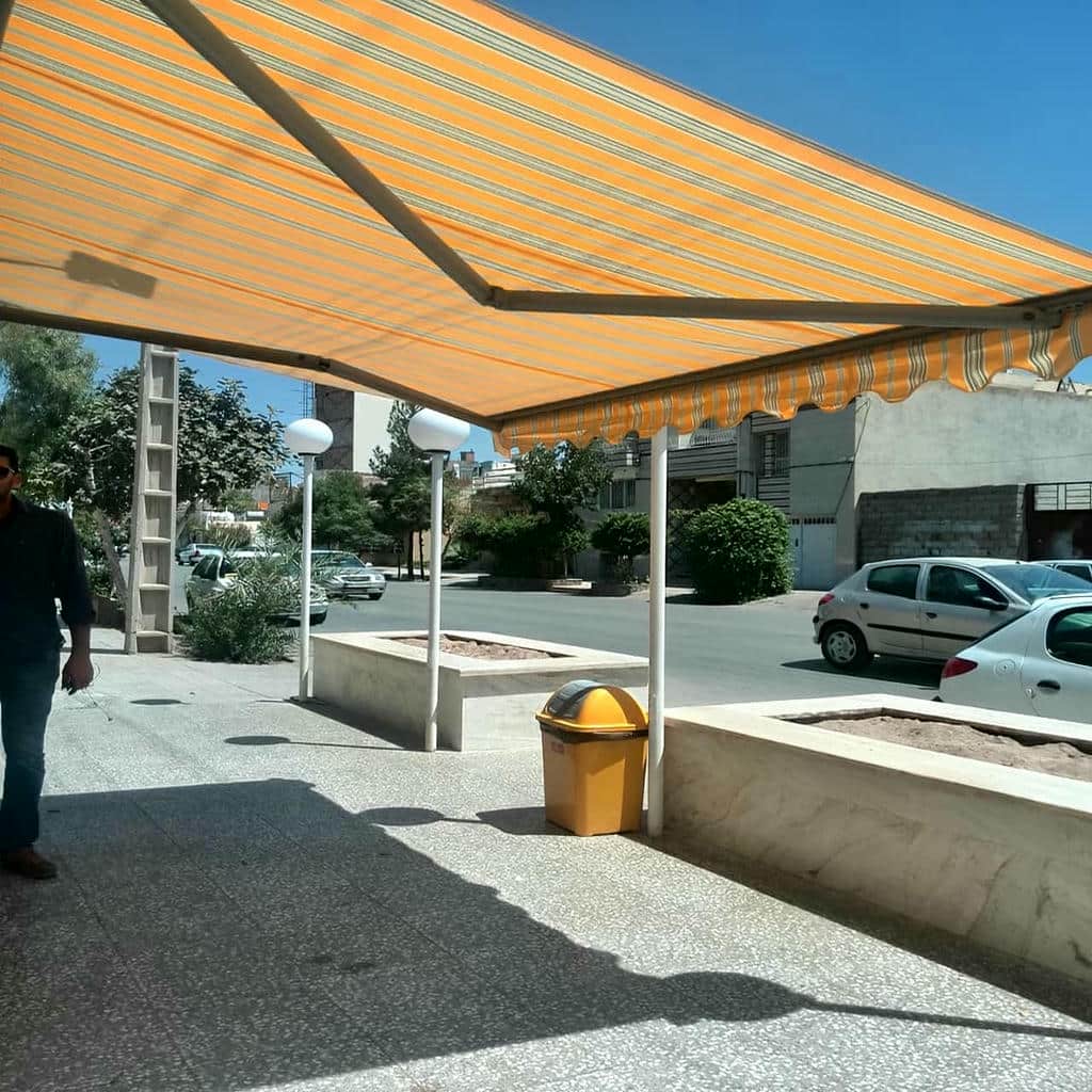 سایبان برقی ریموت دار برای فضای نیمه باز منزل