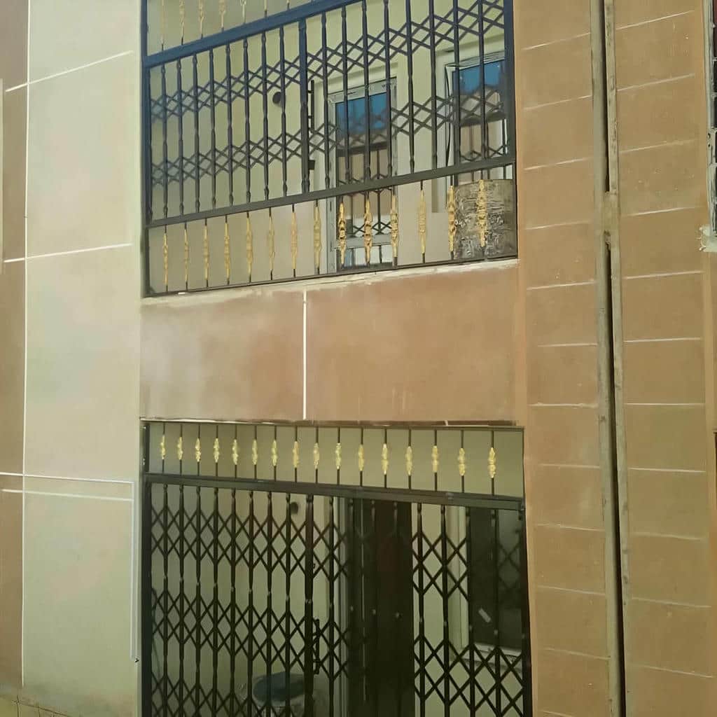 حفاظ پنجره متحرک با رنگ هماهنگ نما