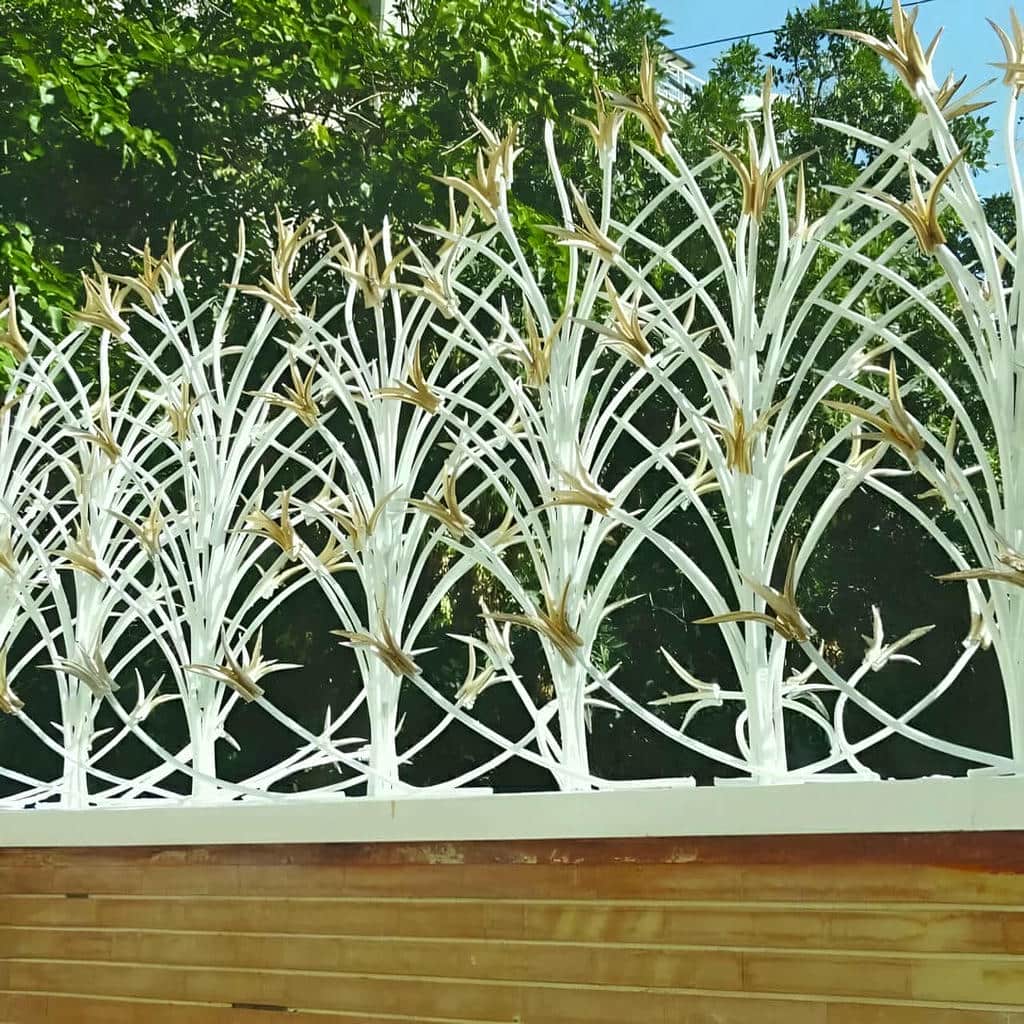 حفاظ شاخ گوزنی برای نمای ساختمان