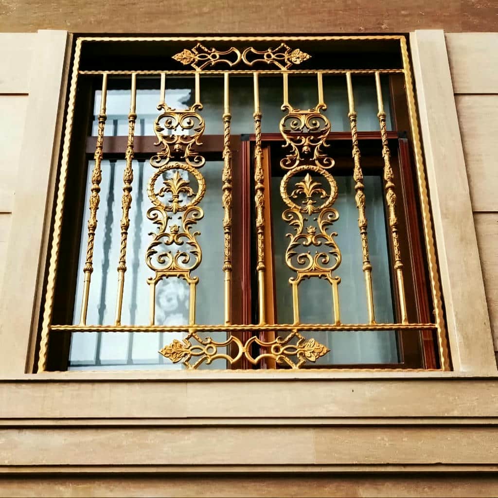 محافظ پنجره طرح دار نما