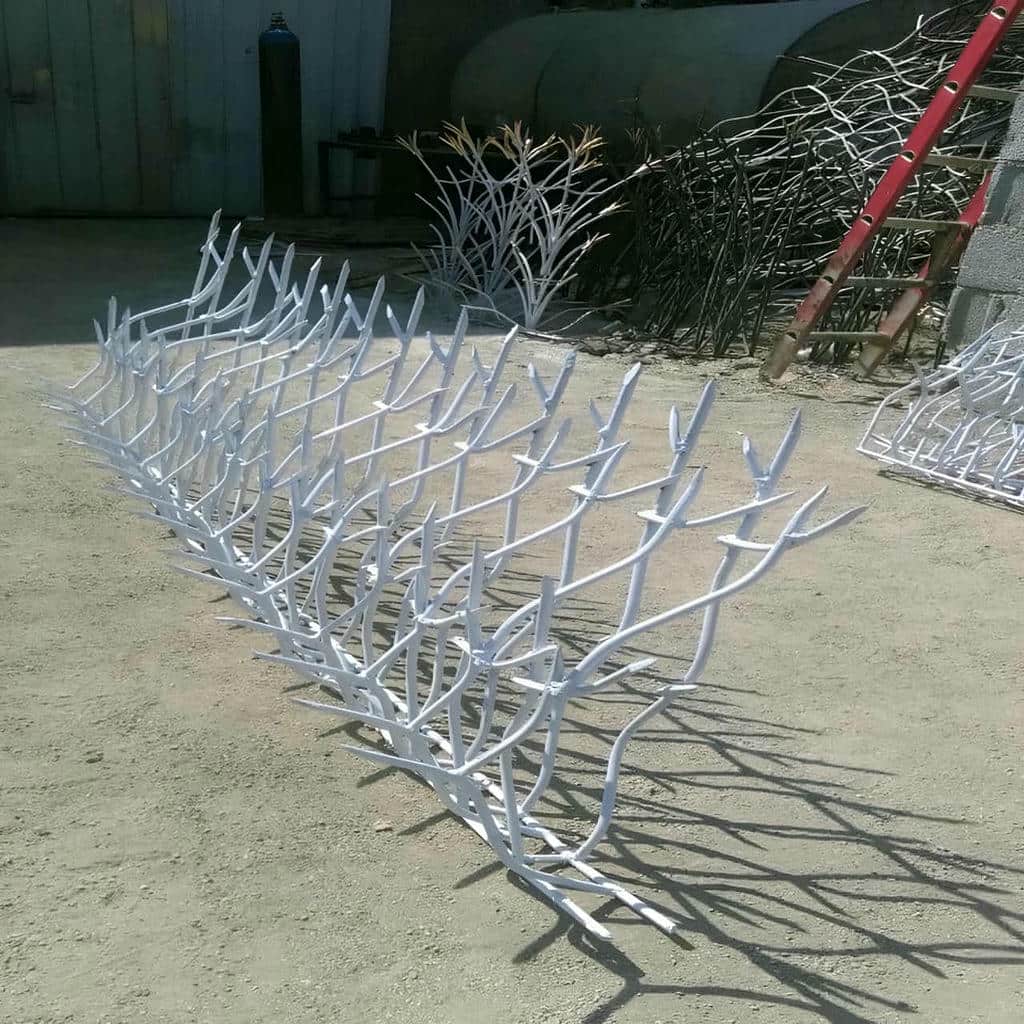 نرده روی دیوار استان زنجان مدل فلزی