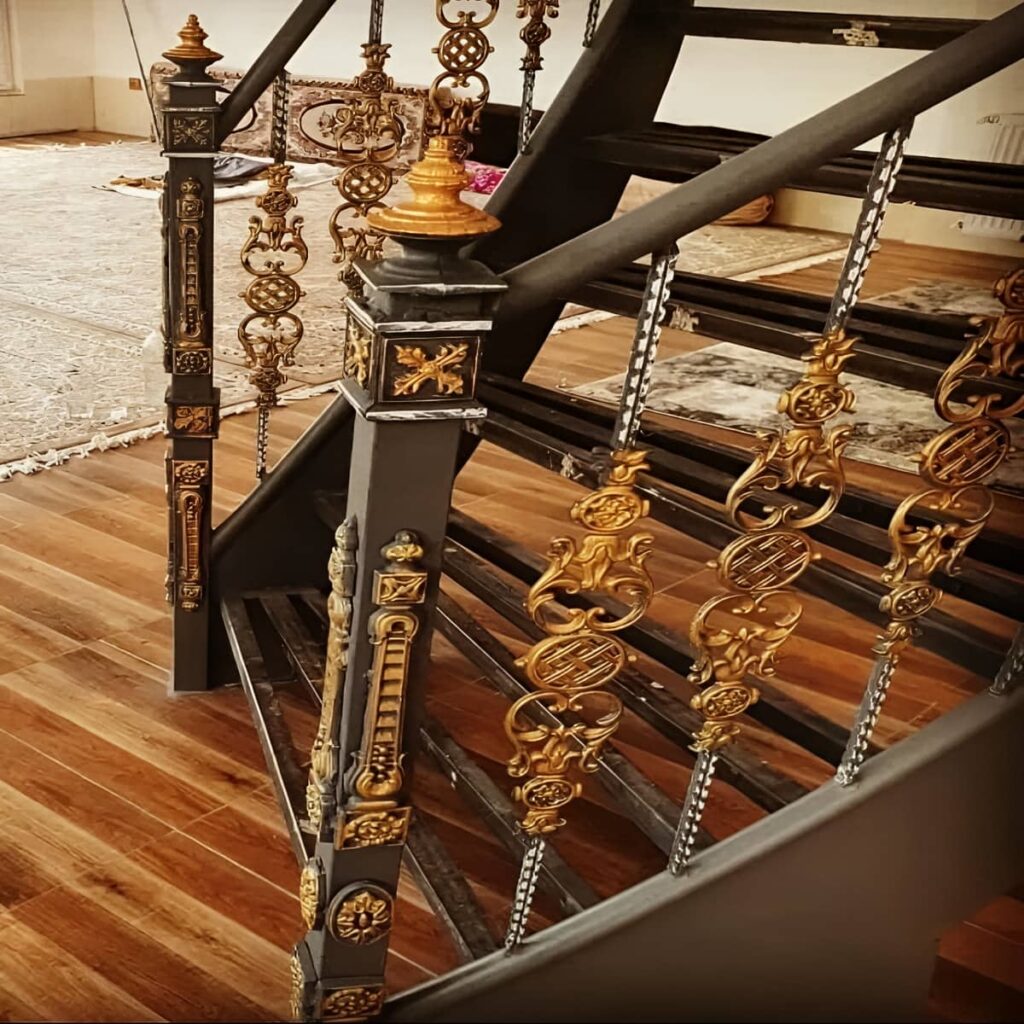 نرده پله با پوشش رنگی نرده پله با پوشش رنگی