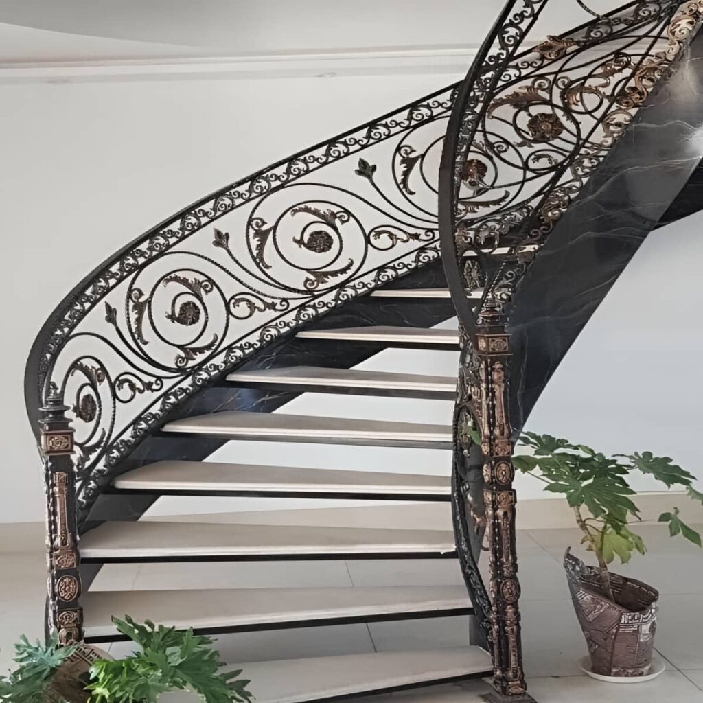 هندریل فلزی استان گلستان در مسیر پرتردد
