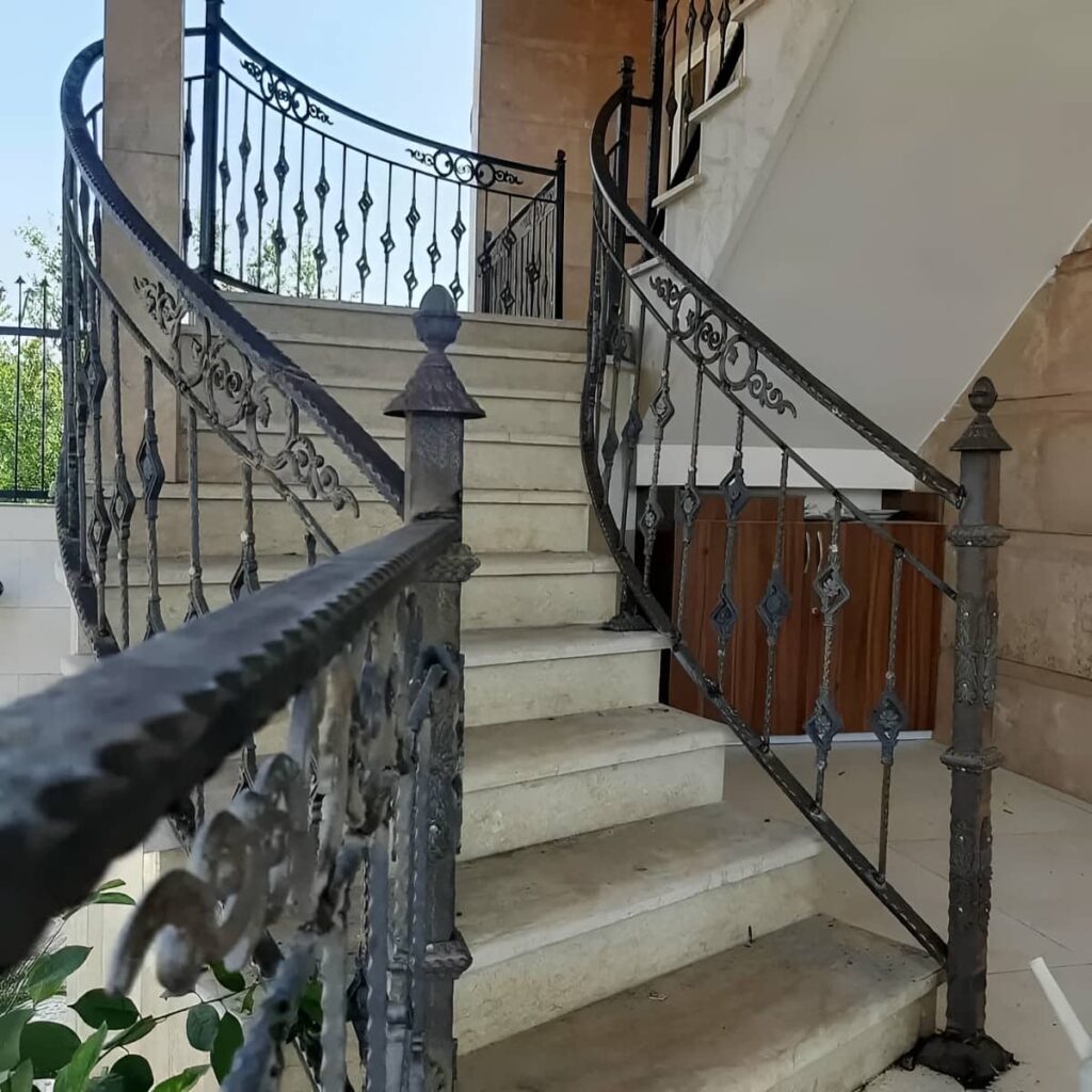 هندریل فلزی راهرو با پوشش مقاوم هندریل فلزی راهرو با پوشش مقاوم