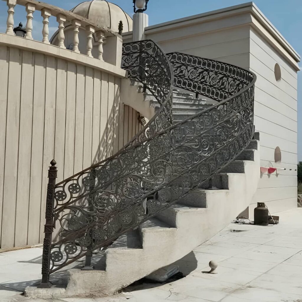 هندریل فلزی گرگان با طراحی کم حجم